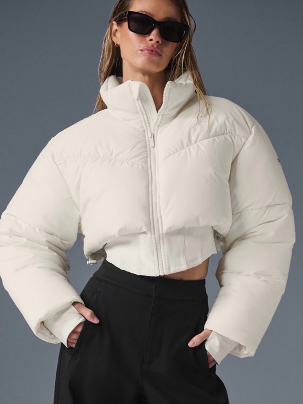 ALO Yoga Cropped Puffer Jacket in Cream